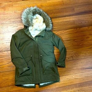Zara Girls green fur hooded coat. Size 11/12. Like new, excellent condition.